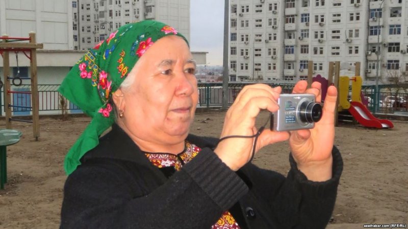 RFE/RL Correspondent Achilova Threatened With Death In Turkmenistan