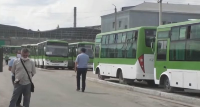 В Семее снова проблема с общественным транспортом: сломались изъятые у Semey Bus автобусы, которые купили в 2019 году