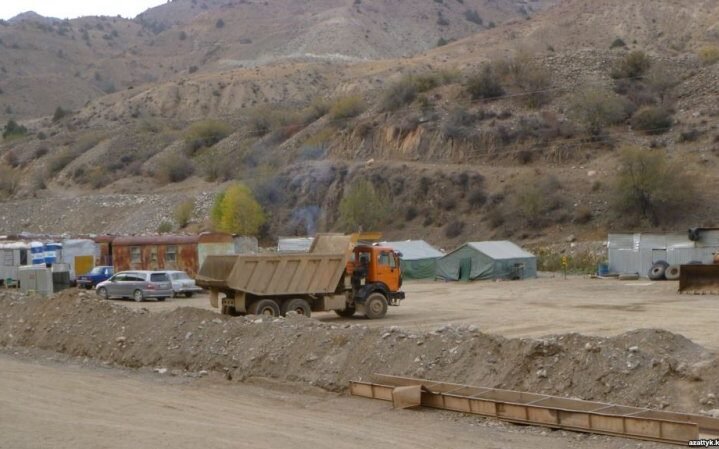 0fc24925c44962e01791e5b83d9cc2de