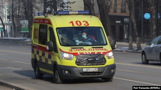 Жедел жәрдем көлігі. Көрнекі сурет.