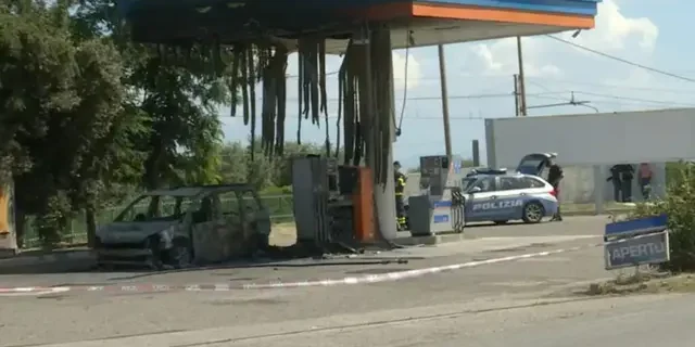 foto-benzinaio-jpg-jpeg